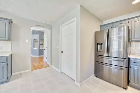 Kitchen - 4932 S Clay Ct, Springfield, MO 65810 photo 6 of 6