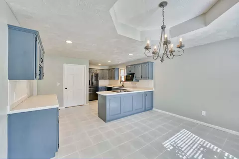 Kitchen - 4932 S Clay Ct, Springfield, MO 65810 photo 1 of 6