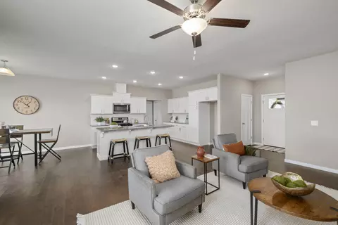 810 E Crew Dr, Nixa, MO 65714 photo 5