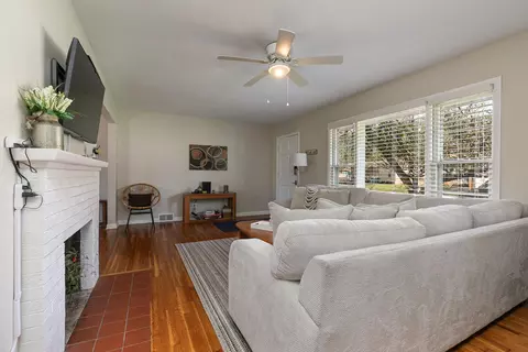 1918 S Robberson Ave, Springfield, MO 65807 photo 7