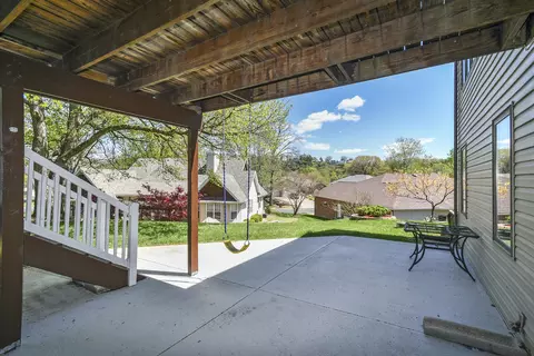 Exterior - 142 Oxford Ln, Branson, MO 65616 photo 5 of 17