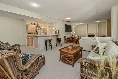 Living - 142 Oxford Ln, Branson, MO 65616 photo 11 of 11