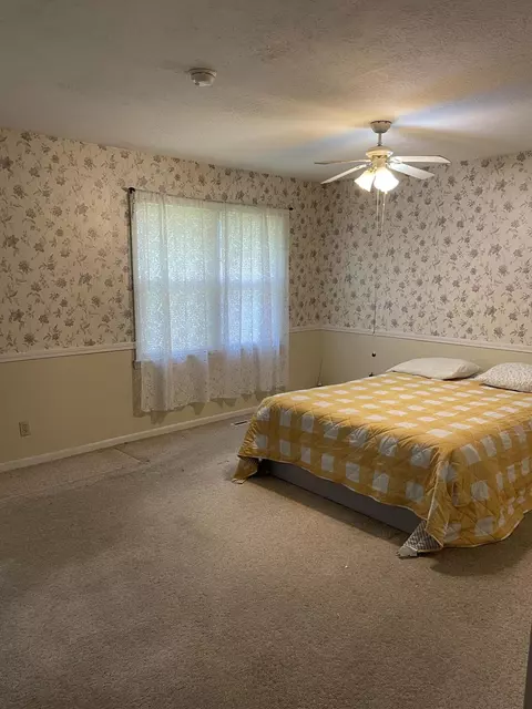 Bedroom - 105 N Estes St, Nixa, MO 65714 photo 1 of 4