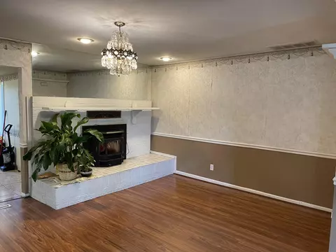 Living - 105 N Estes St, Nixa, MO 65714 photo 1 of 2