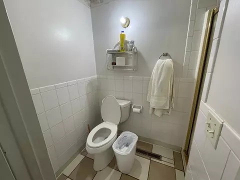 Bath - 105 N Estes St, Nixa, MO 65714 photo 6 of 6