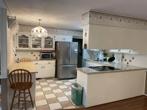 Kitchen - 105 N Estes St, Nixa, MO 65714 photo 1 of 3