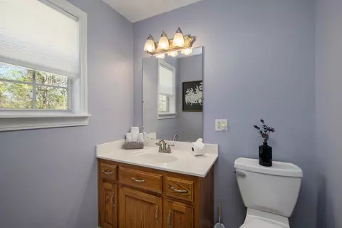 Bath - 913 S Nicholas Rd, Nixa, MO 65714 photo 2 of 6