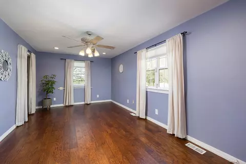 Dining - 913 S Nicholas Rd, Nixa, MO 65714 photo 2 of 2