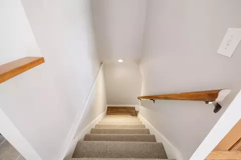 Entry Way - 913 S Nicholas Rd, Nixa, MO 65714 photo 2 of 4