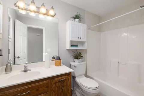 Bath - 913 S Nicholas Rd, Nixa, MO 65714 photo 1 of 6