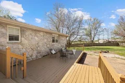 Exterior - 913 S Nicholas Rd, Nixa, MO 65714 photo 9 of 32