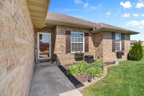655 N Montego St, Nixa, MO 65714 photo 4