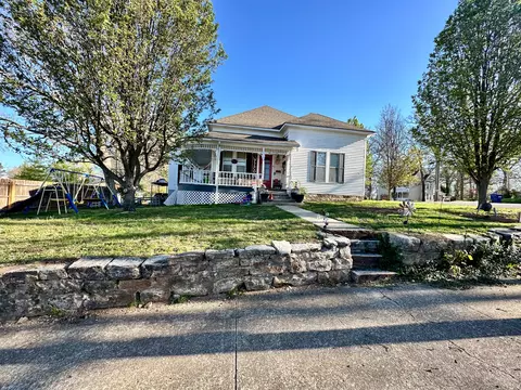 502 E Fourth Street St, Salem, MO 65560 photo 2