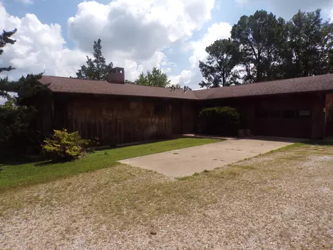 9240 Old Highway 60, Birch Tree, MO 65438