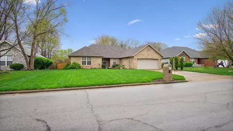 4000 W Rosebrier St, Springfield, MO 65807 photo 2