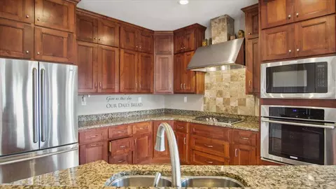 Kitchen - 2076 W River Wood Dr, Nixa, MO 65714 photo 2 of 2