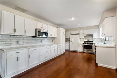 2430 S Virginia Ave, Springfield, MO 65807 photo 11