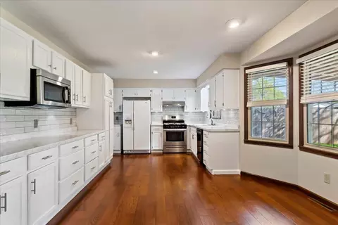 2430 S Virginia Ave, Springfield, MO 65807 photo 10