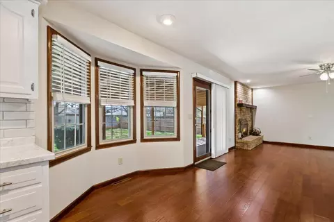 2430 S Virginia Ave, Springfield, MO 65807 photo 8