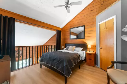 Bedroom - 5 Cabin Ct #1, Branson, MO 65616 photo 3 of 6