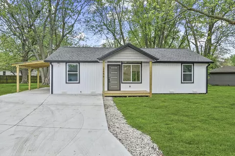 2656 E Atlantic St, Springfield, MO 65803