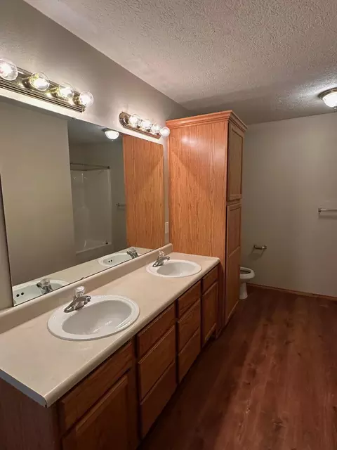 508 Silverleaf Ln, Willard, MO 65781 photo 9