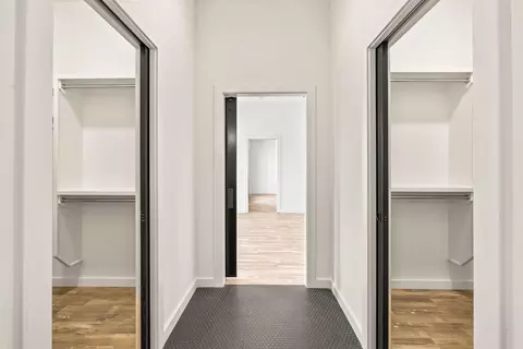 Entry Way - 989 E Valley Trail Dr, Republic, MO 65738 photo 3 of 5