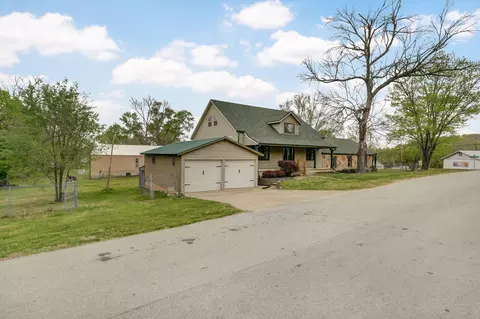Exterior - 118 Scenic Dr, Forsyth, MO 65653 photo 3 of 11