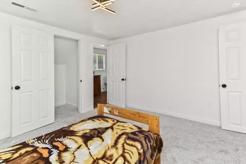 Bedroom - 1436 W Poplar St, Springfield, MO 65802 photo 5 of 7