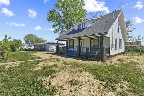 Exterior - 1436 W Poplar St, Springfield, MO 65802 photo 9 of 9