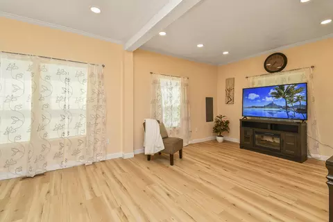 Living - 1436 W Poplar St, Springfield, MO 65802 photo 3 of 3