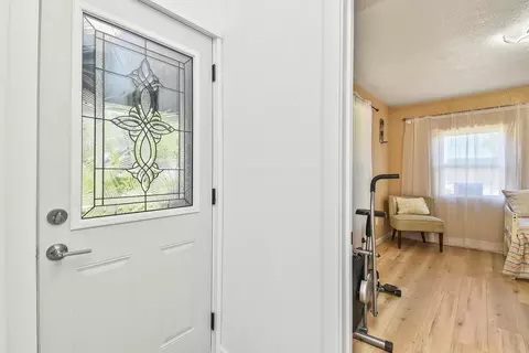 Entry Way - 1436 W Poplar St, Springfield, MO 65802 photo 1 of 1