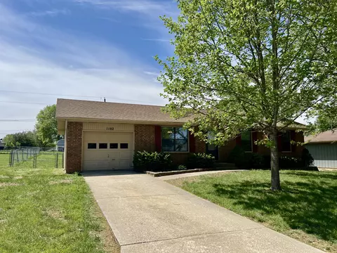 1102 E Parkview St, Ozark, MO 65721 photo 3
