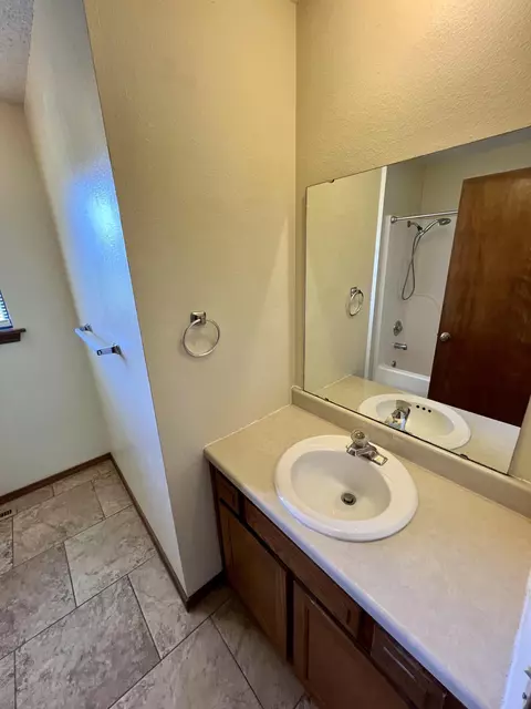 1102 E Parkview St, Ozark, MO 65721 photo 13