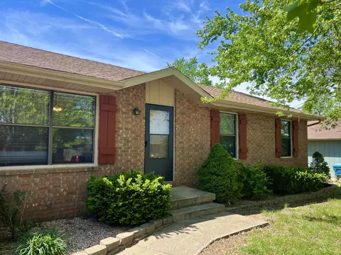 1102 E Parkview St, Ozark, MO 65721 photo 4