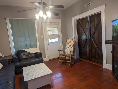 Entry Way - 2030 W Atlantic St, Springfield, MO 65803 photo 1 of 3