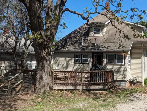 Exterior - 2030 W Atlantic St, Springfield, MO 65803 photo 9 of 14