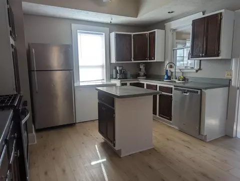 Kitchen - 2030 W Atlantic St, Springfield, MO 65803 photo 2 of 5