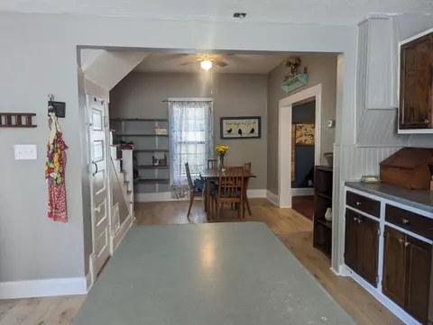 Dining - 2030 W Atlantic St, Springfield, MO 65803 photo 4 of 4