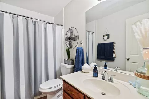 Bath - 3816 N 28th St, Ozark, MO 65721 photo 3 of 3