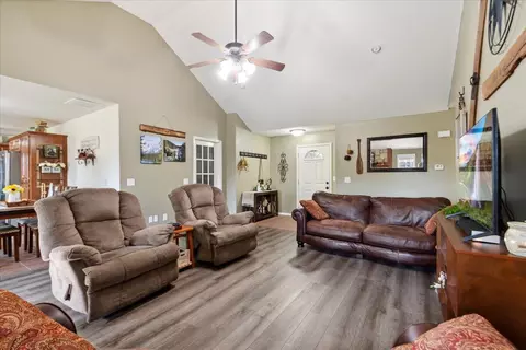 Living - 3816 N 28th St, Ozark, MO 65721 photo 3 of 4