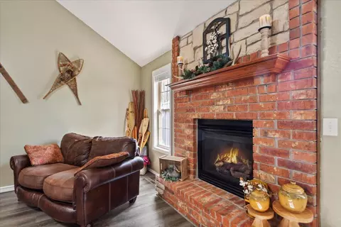 Living - 3816 N 28th St, Ozark, MO 65721 photo 4 of 4