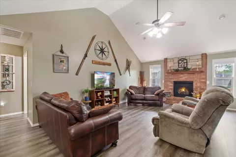 Living - 3816 N 28th St, Ozark, MO 65721 photo 1 of 4