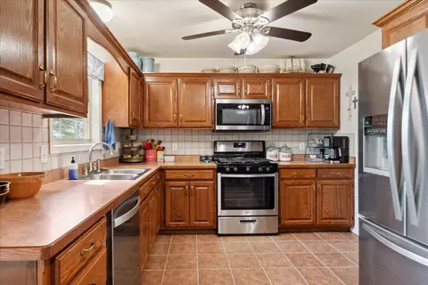 Kitchen - 3816 N 28th St, Ozark, MO 65721 photo 4 of 7