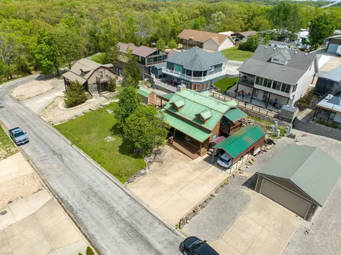 210 N Rainbow Dr, Branson, MO 65616 photo 3