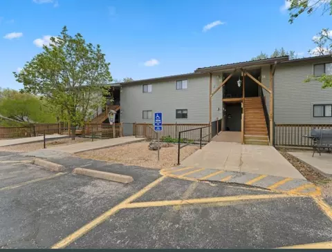 550 Notch Ln #1, Branson West, MO 65737