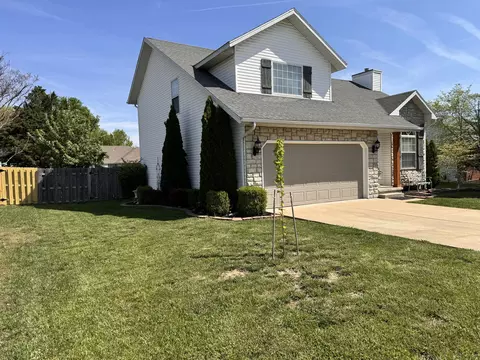 Exterior - 1313 W School St, Ozark, MO 65721 photo 3 of 14