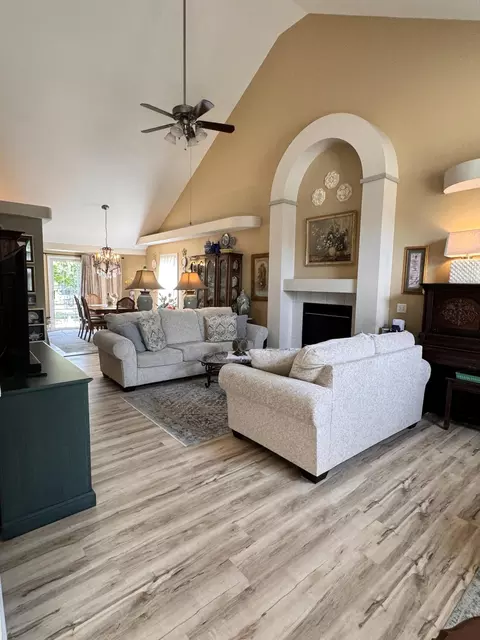 Living - 1313 W School St, Ozark, MO 65721 photo 1 of 4