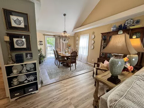 Dining - 1313 W School St, Ozark, MO 65721 photo 1 of 3