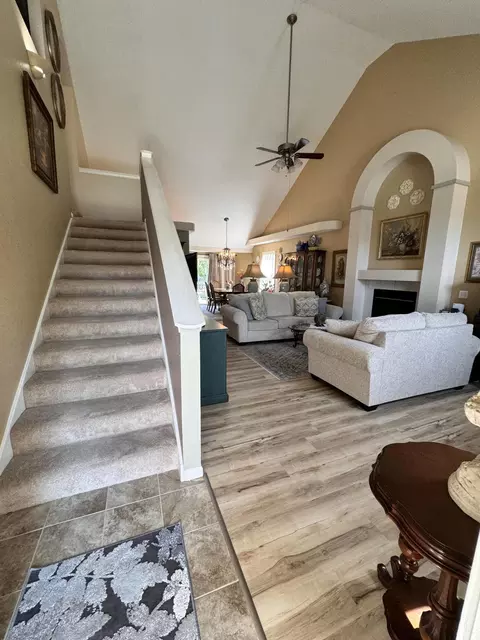Living - 1313 W School St, Ozark, MO 65721 photo 2 of 4